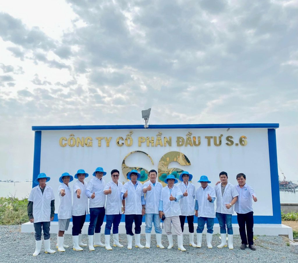 Tôm giống S6 luôn tạo điều kiện để bà con đến kiểm chứng chất lượng tôm giống
